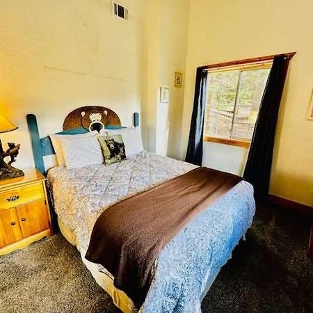 Cozy Bear South-Inside Yosemite-Sleeps 5 Apartment โยเซมิตีเวสต์ ภายนอก รูปภาพ