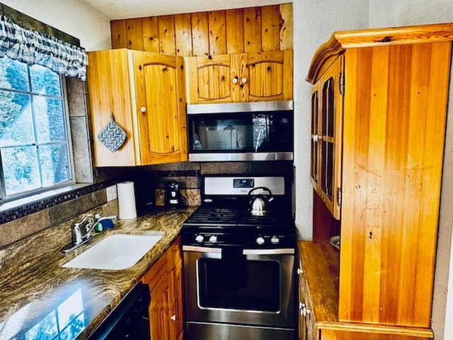 Cozy Bear South-Inside Yosemite-Sleeps 5 Apartment โยเซมิตีเวสต์ ภายนอก รูปภาพ