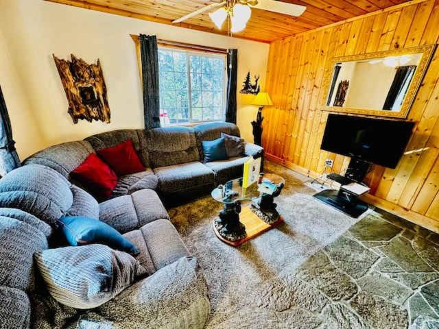 Cozy Bear South-Inside Yosemite-Sleeps 5 Apartment โยเซมิตีเวสต์ ภายนอก รูปภาพ
